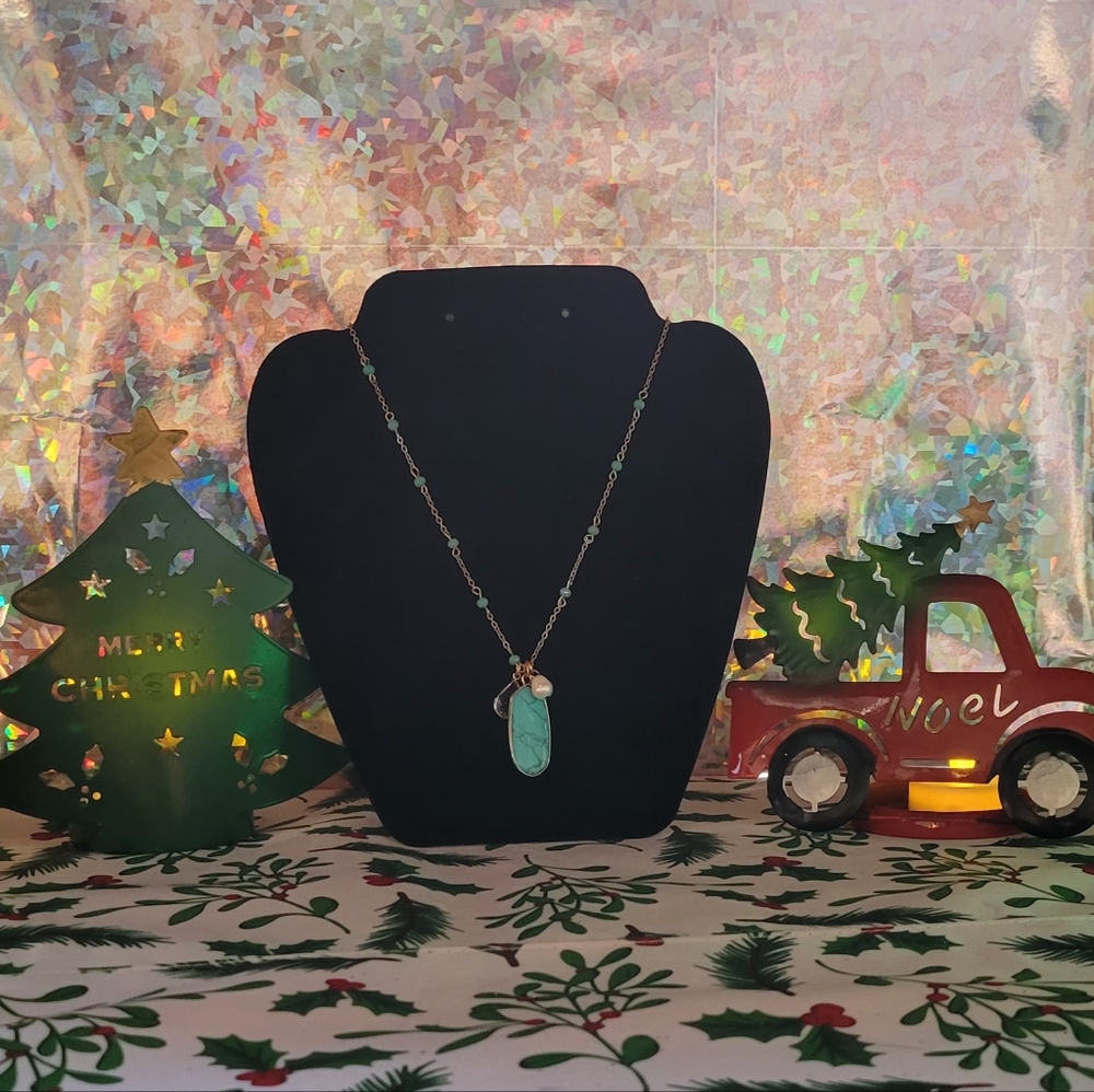 📿 BEAUTIFUL 📿 OVAL JADE STONE NECKLACE